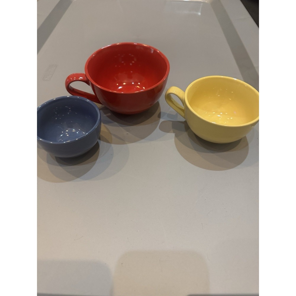 Measuring‎ Cups Red Yellow Blue